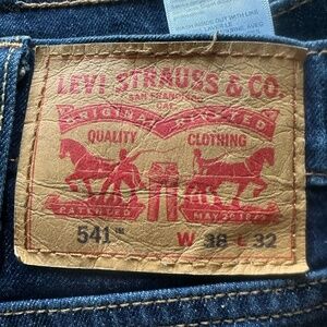 Levi's 541 38x32